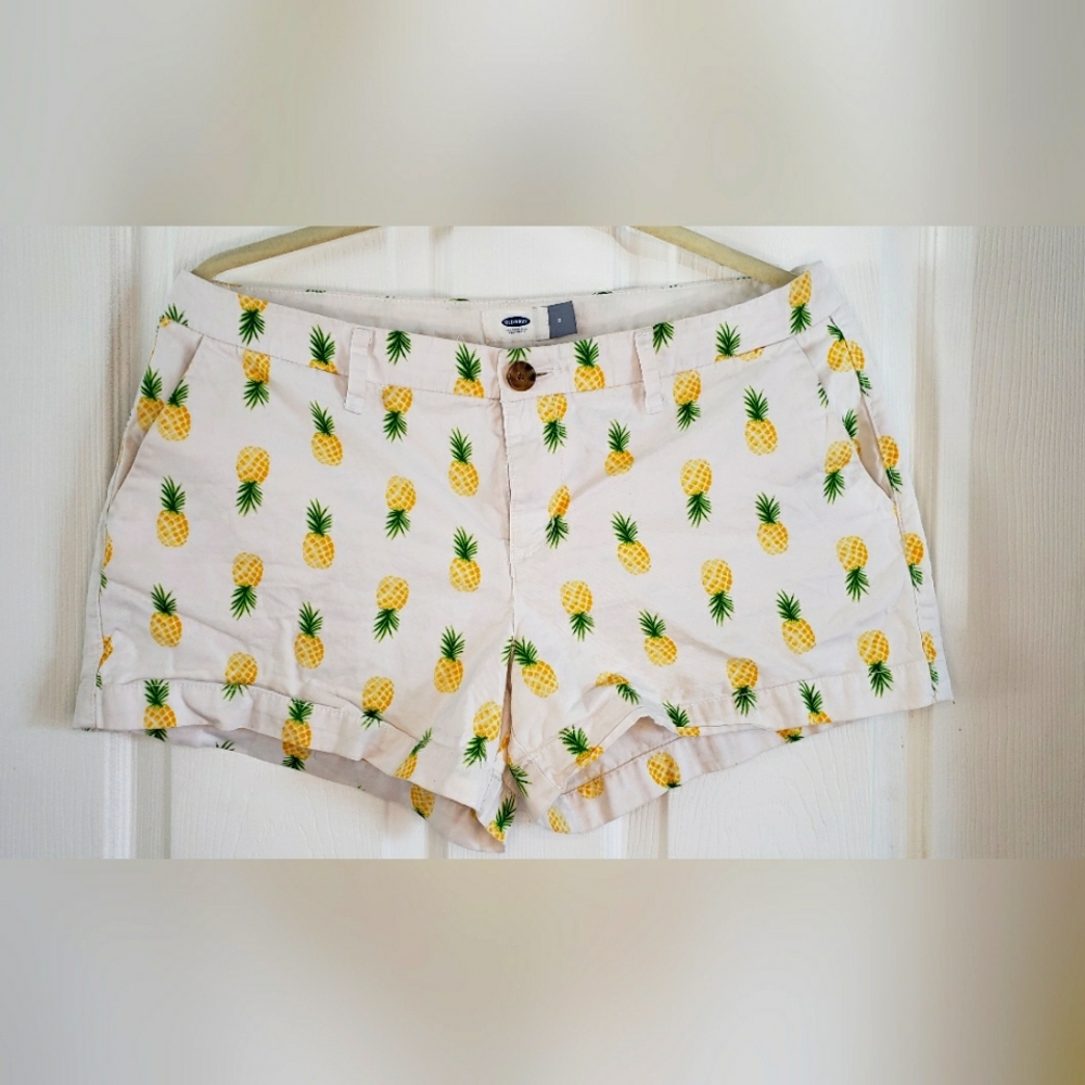 Old Navy, size 8, White PineApple print